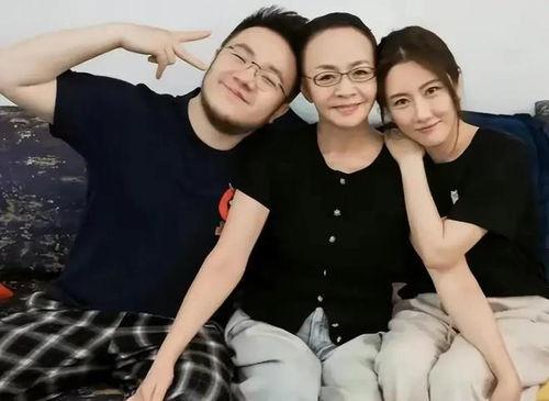 娱乐八卦吃瓜素材,揭秘明星们的幕后故事与情感纠葛